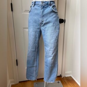 Abercrombie & Fitch The Ankle Straight Ultra High Rise